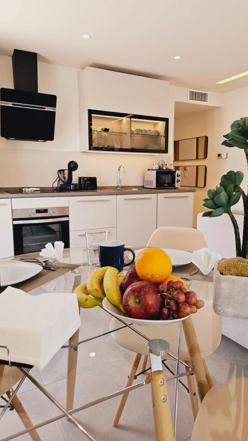 Nogalera Quintessence Apartment With Private Parking By Namaste Elite Torremolinos Bagian luar foto