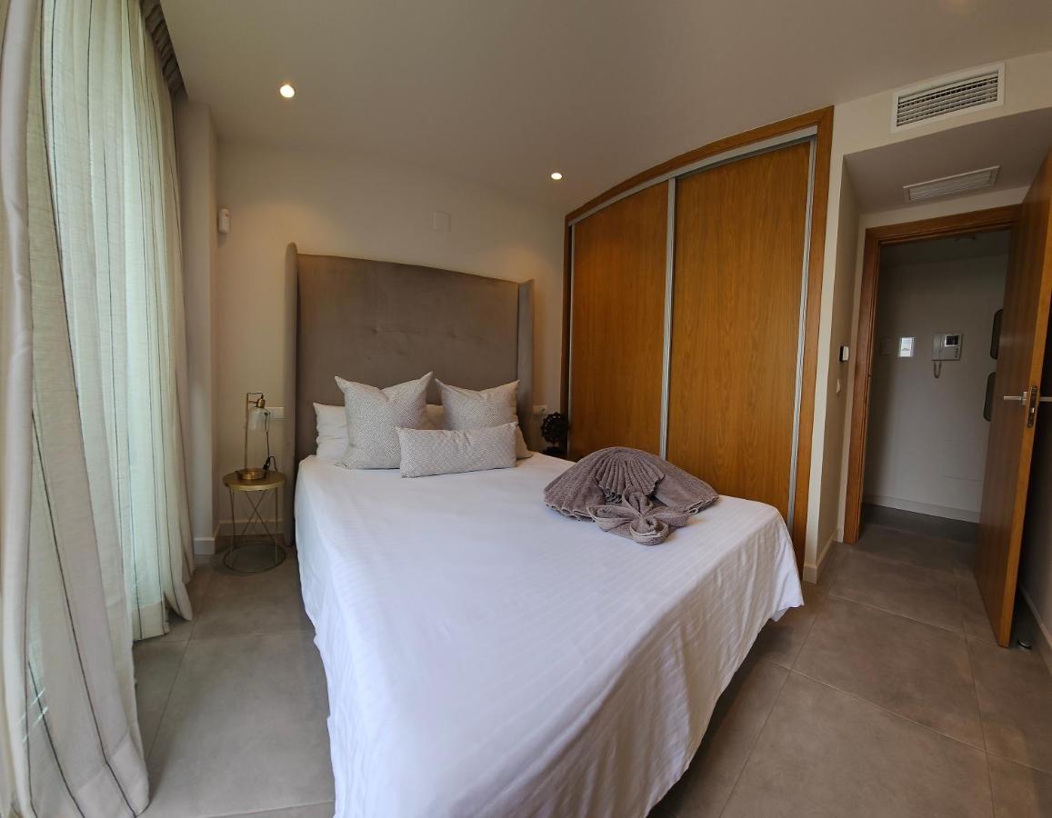 Nogalera Quintessence Apartment With Private Parking By Namaste Elite Torremolinos Bagian luar foto