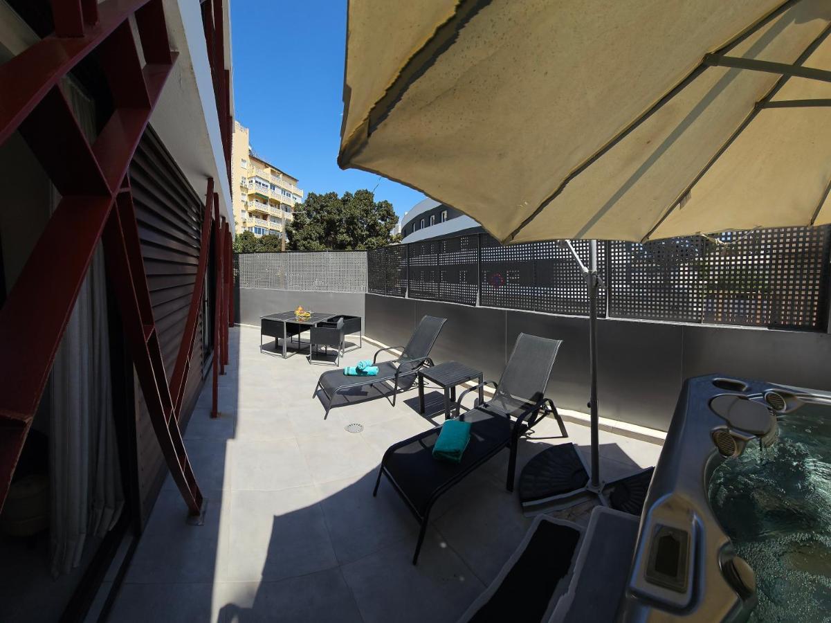 Nogalera Quintessence Apartment With Private Parking By Namaste Elite Torremolinos Bagian luar foto