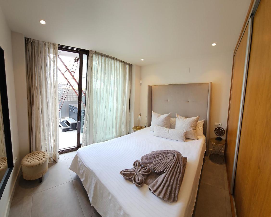 Nogalera Quintessence Apartment With Private Parking By Namaste Elite Torremolinos Bagian luar foto