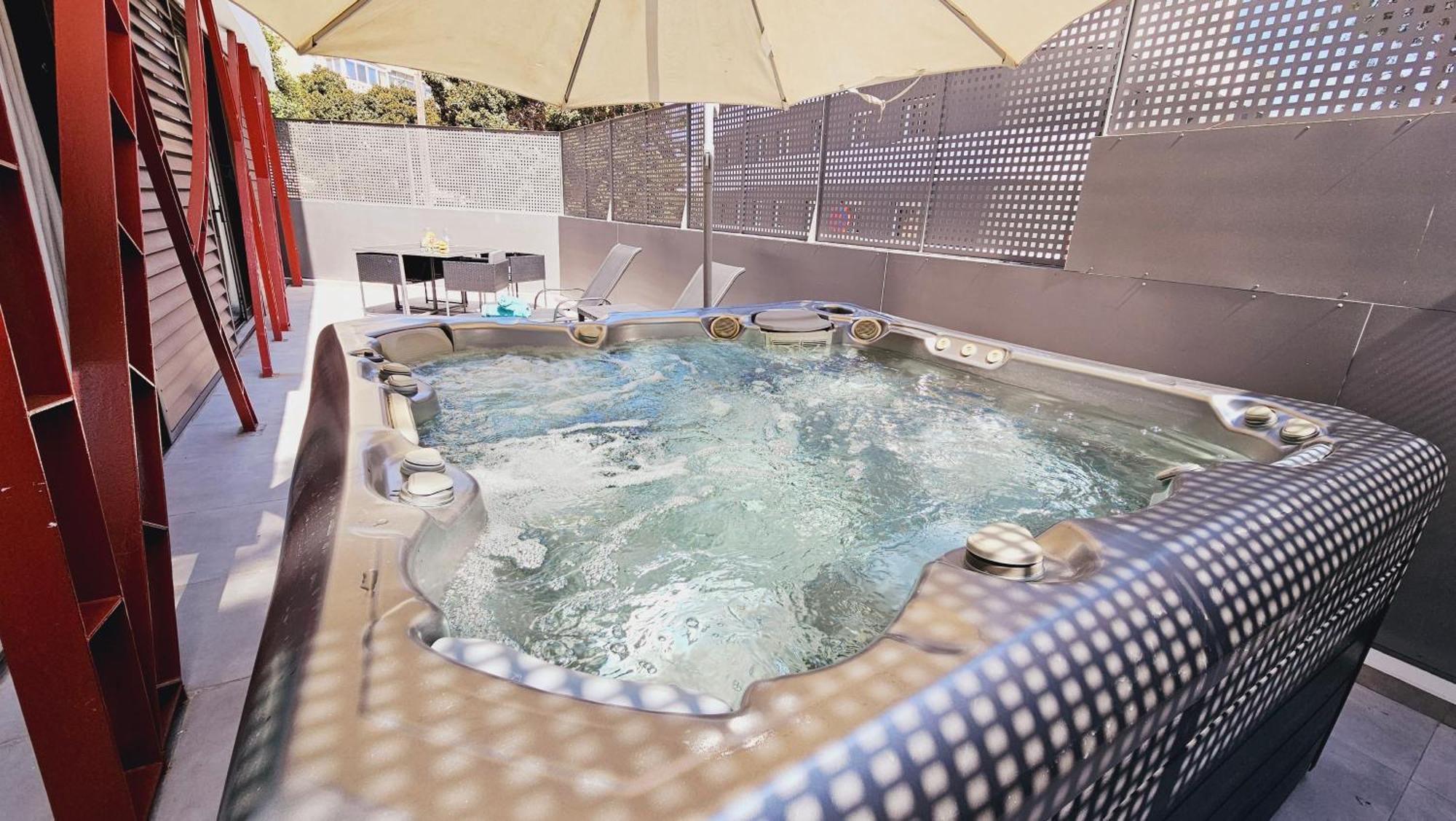 Nogalera Quintessence Apartment With Private Parking By Namaste Elite Torremolinos Bagian luar foto